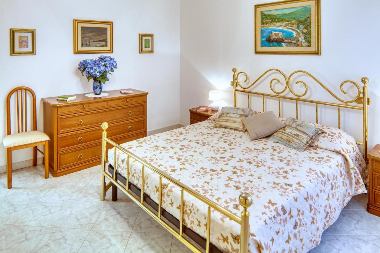Elena House Apartment Леванто Екстериор снимка