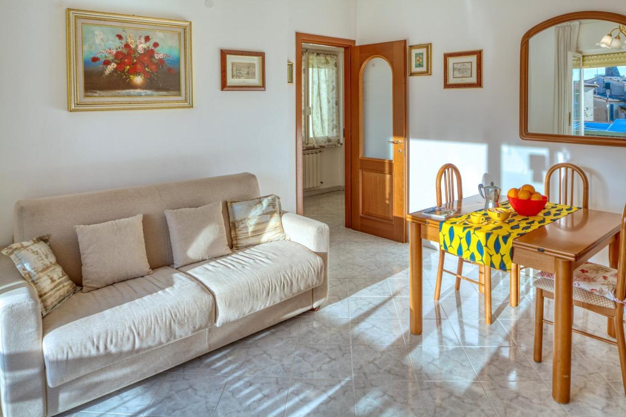 Elena House Apartment Леванто Екстериор снимка